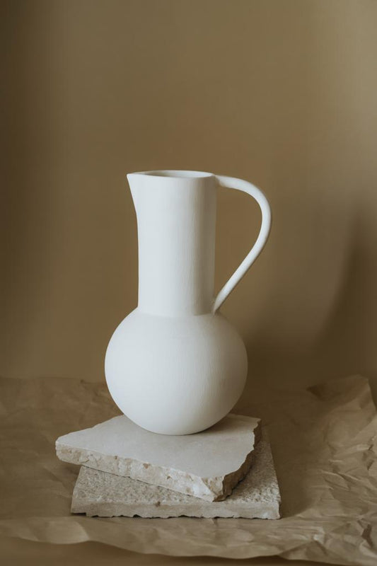 Zaura Vase - Off White